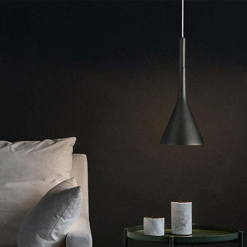 Moderne Driehoek Hanglamp - Scandinavische LED Plafondlamp voor Woonkamer en Eetkamer