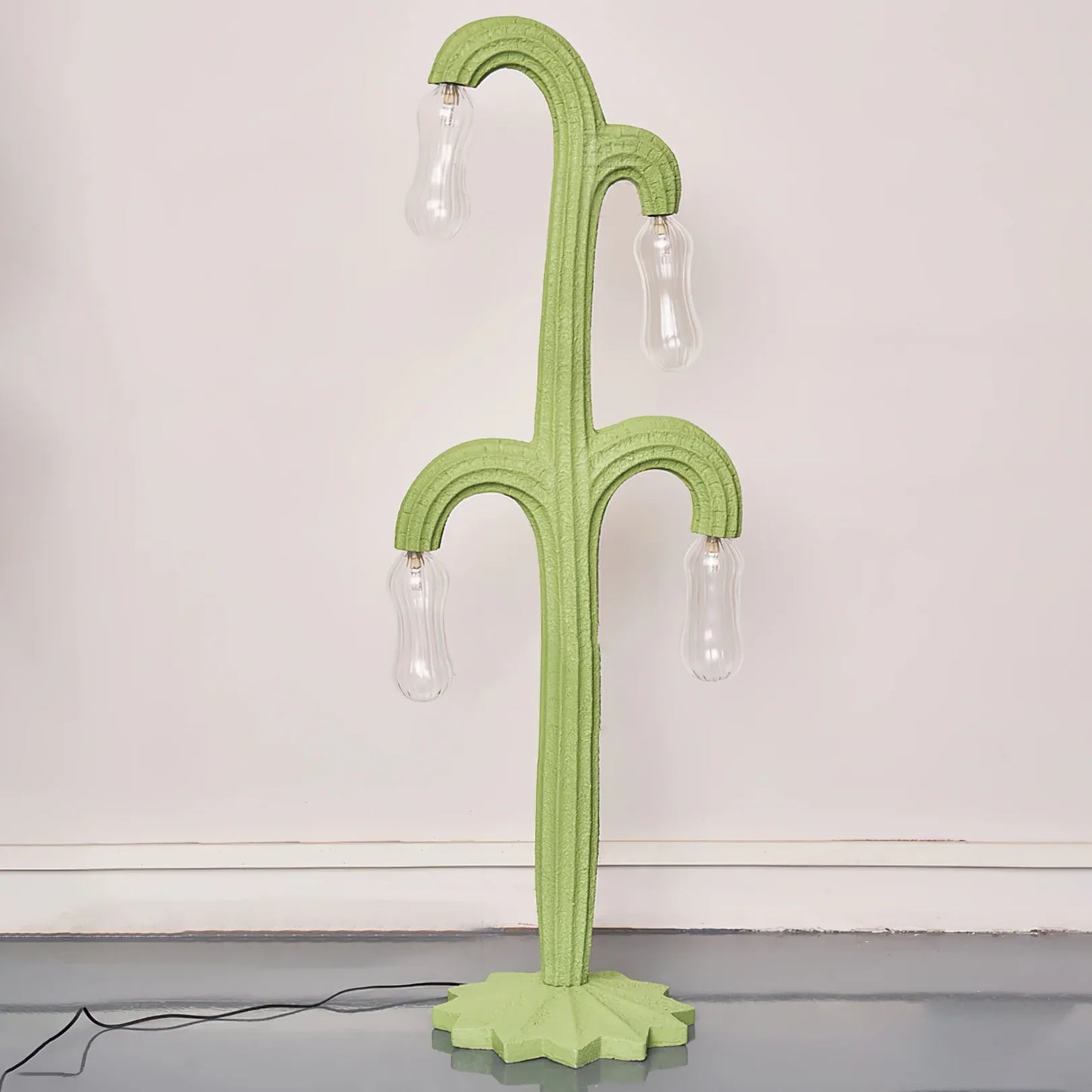 Cactus Vloerlamp - Unieke Resin Designlamp met Natuurlijke Bloemachtige Gloed