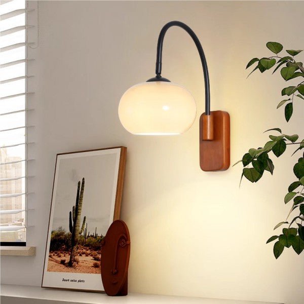 Wandlamp met Khaki Glazen Kap en Houten Accent - Sfeervolle Verlichting voor Woonkamer