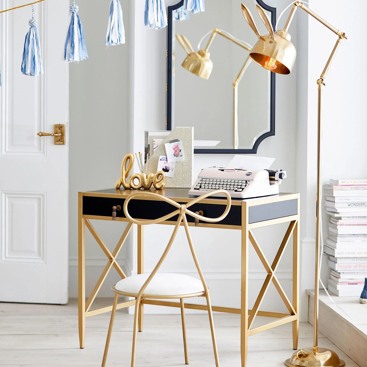 Bunny Oortjes Vloerlamp - Gouden Speelse Designlamp voor Woonkamer en Slaapkamer