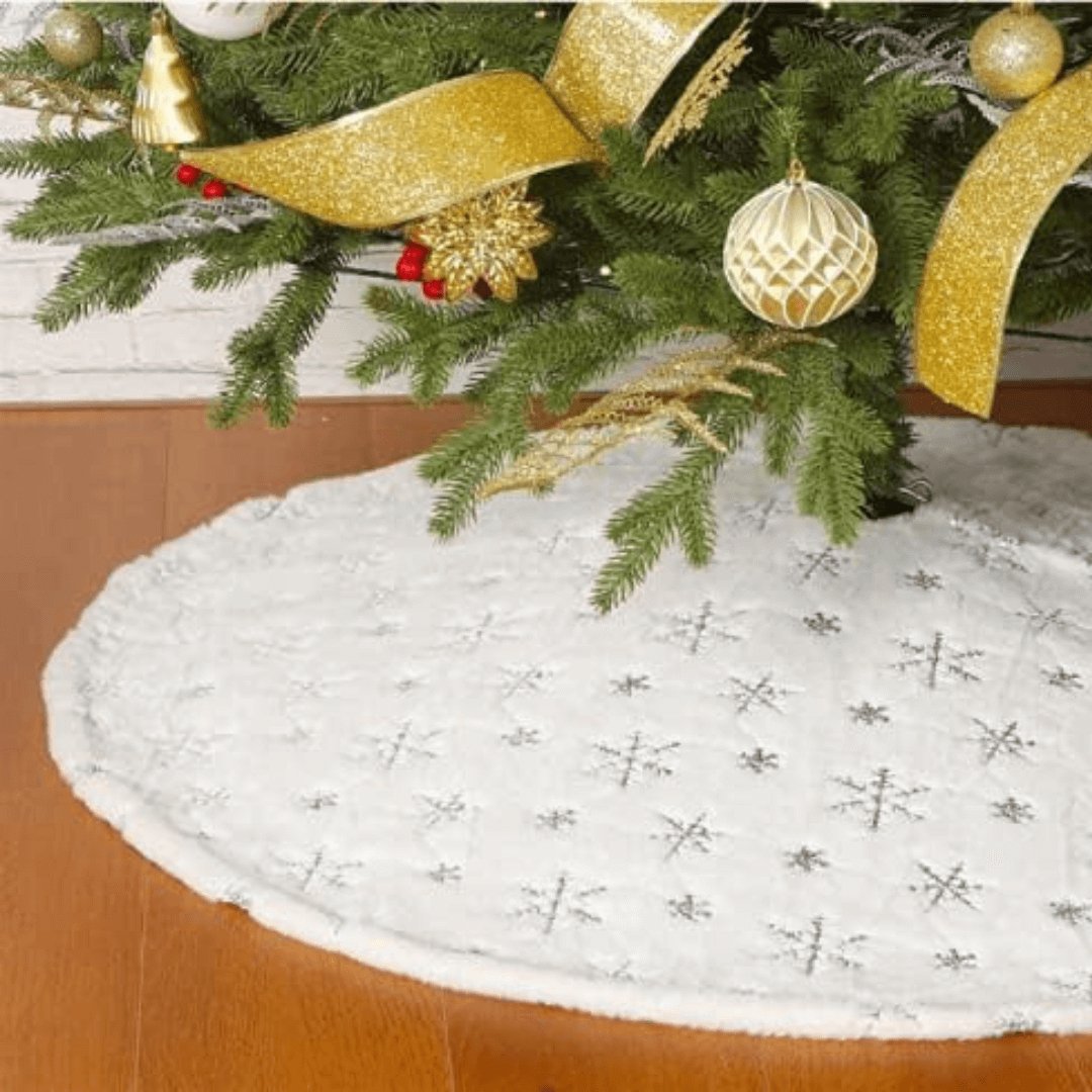 SnowFlair Kerstboomrok met Sneeuwvlok Pluche – Luxe Boomrok voor Feestelijke Kerstdecoratie