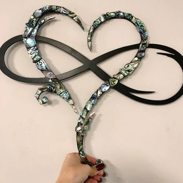 Infinity Hart Wanddecoratie - IJzeren Kunstwerk voor Romantische Sfeer