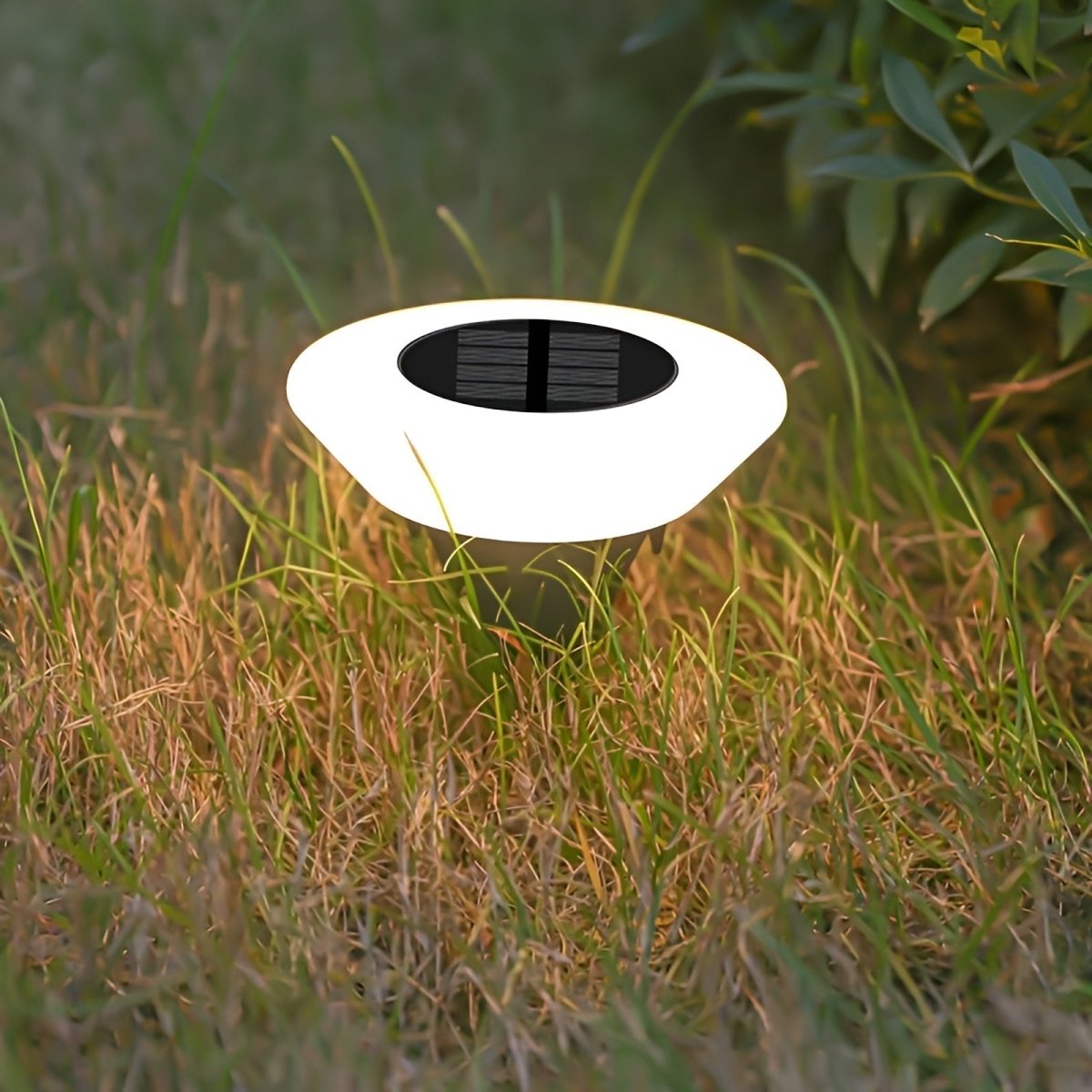 Heliora Grondlamp – Moderne Ingegraven LED Buitenverlichting op Zonne-energie