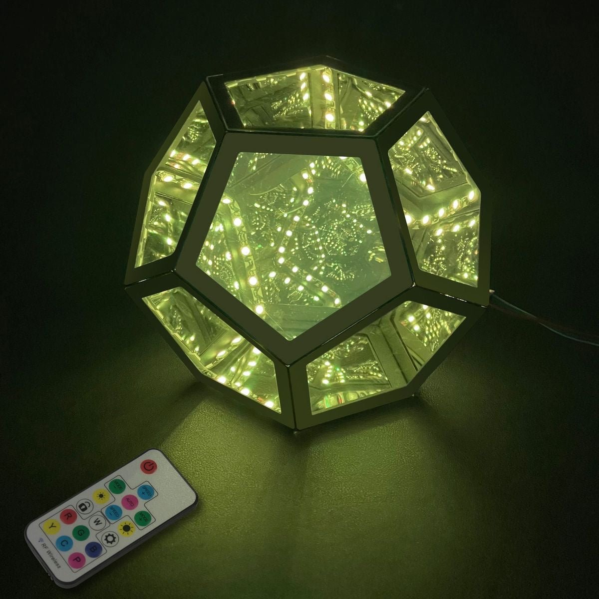 Infiniluxe Dodecahedron Lamp met Afstandsbediening – Unieke 3D LED Infinity Lamp voor Sfeerverlichting