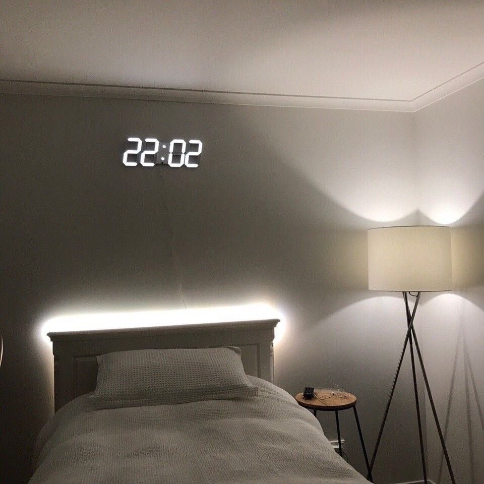 LumiSync 3D LED Wandklok – Moderne Digitale Klok met Dimbare Verlichting