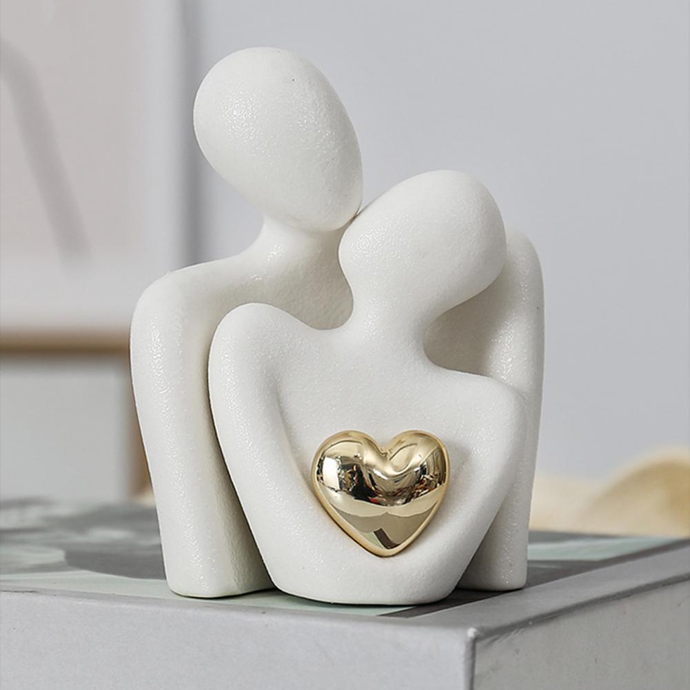 Abstracte Sculptuur met Gouden Hart | Moderne Decoratie voor Woonkamer