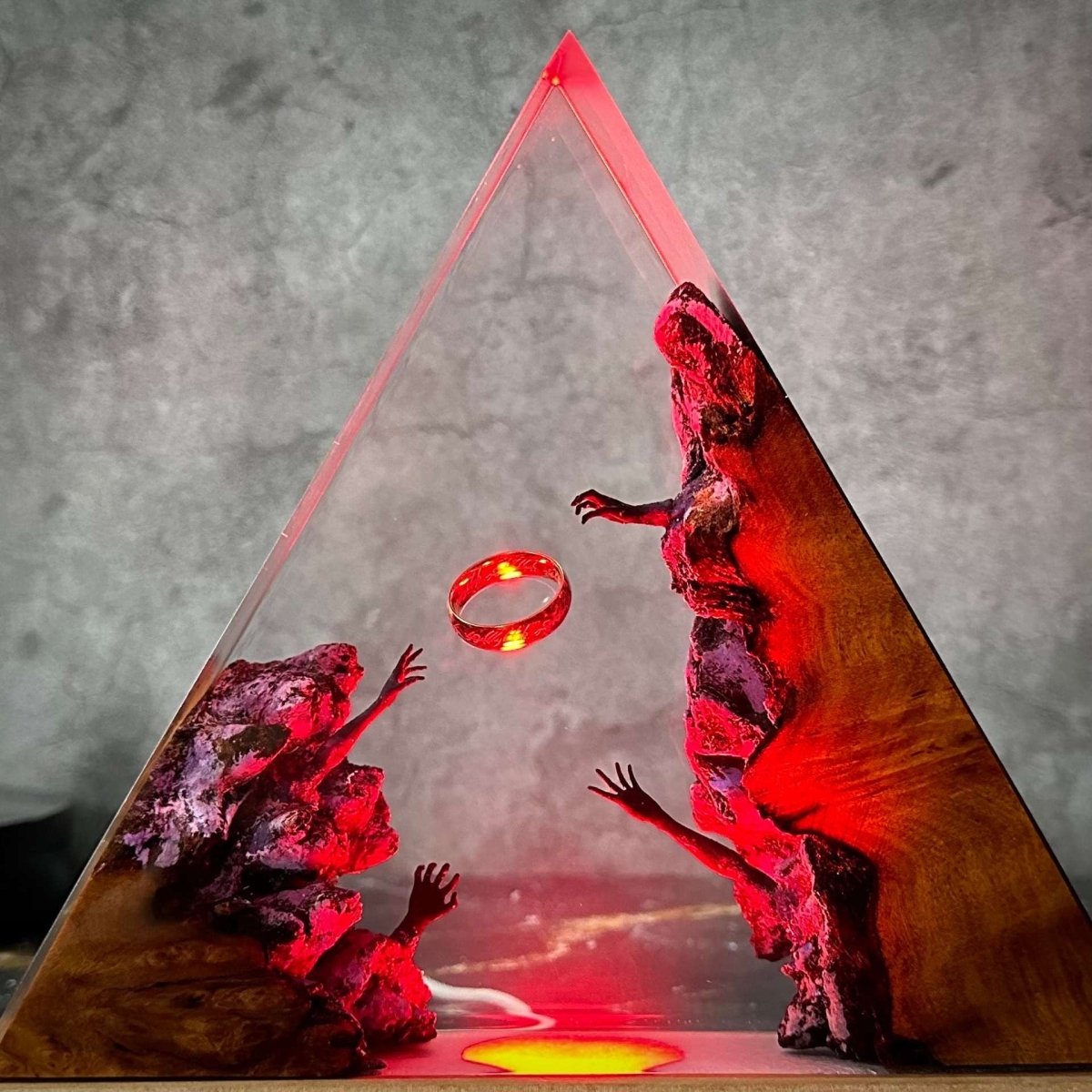 Piramide Nachtlamp met Mystieke Ring - Sfeervolle LED Verlichting