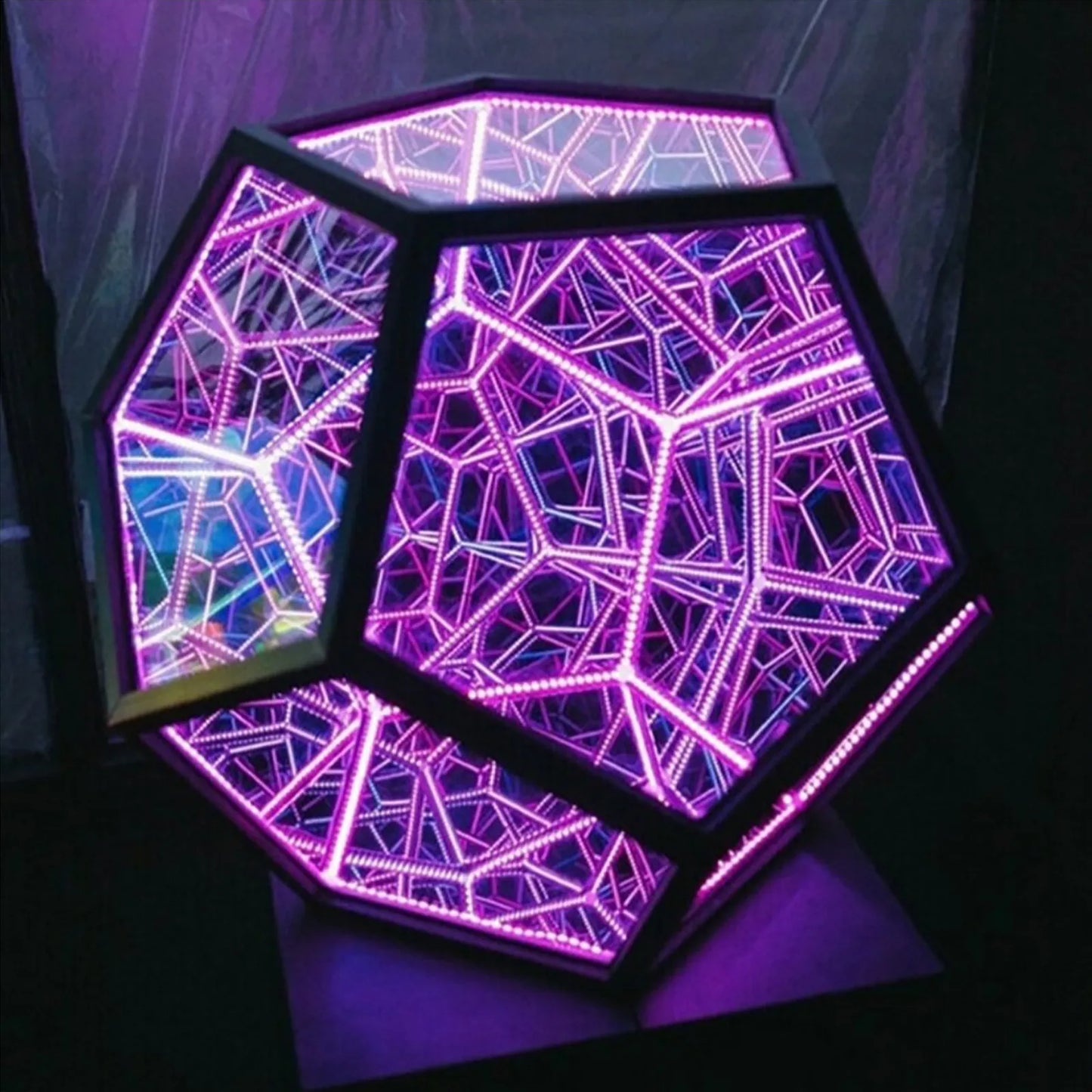 Infiniluxe Dodecahedron Lamp met Afstandsbediening – Unieke 3D LED Infinity Lamp voor Sfeerverlichting