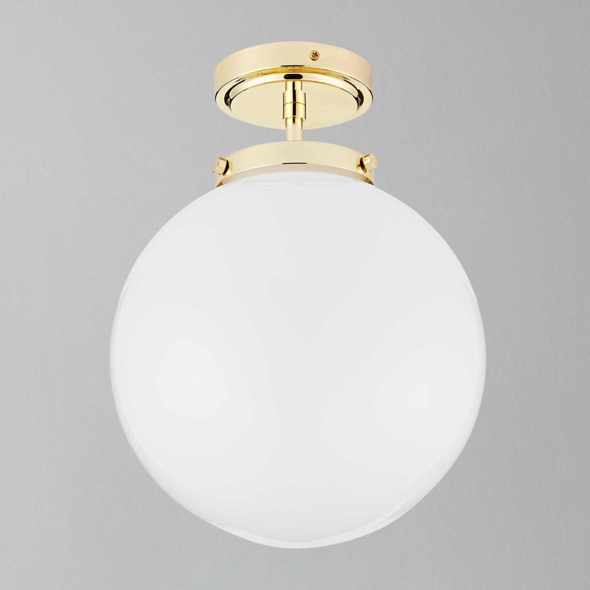 Moderne Glazen Plafondlamp - Gouden Badkamerlamp met Opaline Bol