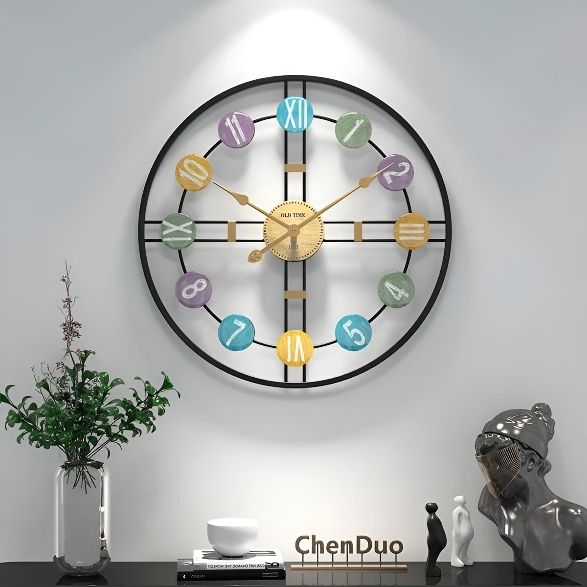 UrbanCharm™ Vintage Metalen LED Wandklok | Stijlvol Slingerontwerp voor Moderne en Klassieke Interieurs